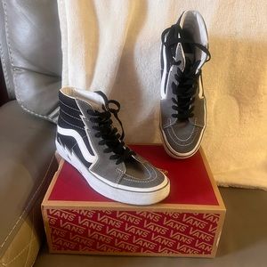 Vans sneakers unisex worn only 3 times